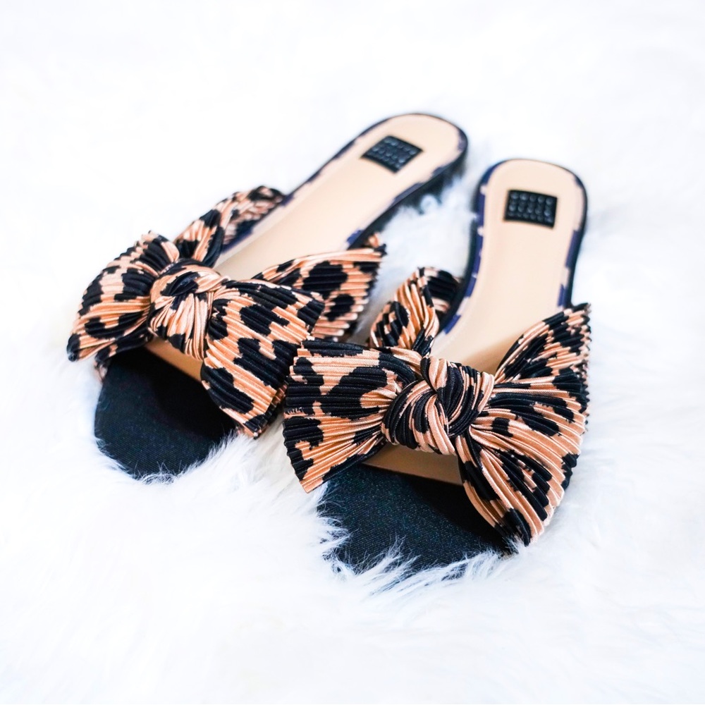 WHBM LEOPARD-PRINT CRINKLE SLIDES #new #withBox